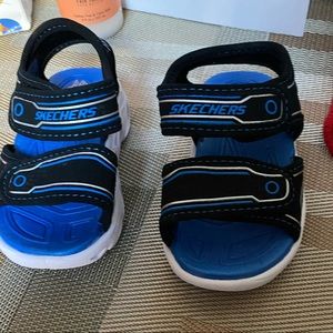 Sketcher light up sandle for toddler